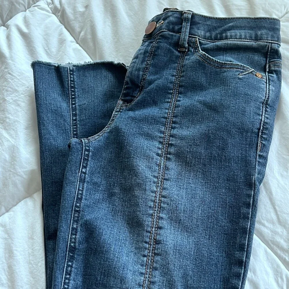 Democracy Women's Boot Cut Jeans in Medium Blue Wash - Picture 1 of 8